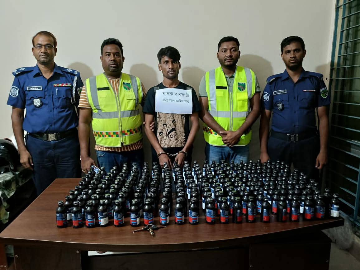লালমনিরহাটে ২০০ বোতল ফেনসিডিলসহ এক আসামি গ্রেফতার