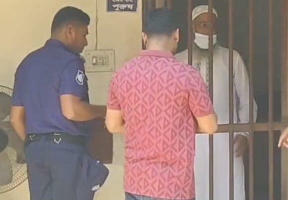 রূপগঞ্জে কিশোর রাকিব হত্যা ও দুই চাঁদাবাজি মামলার আসামি গ্রেফতার।