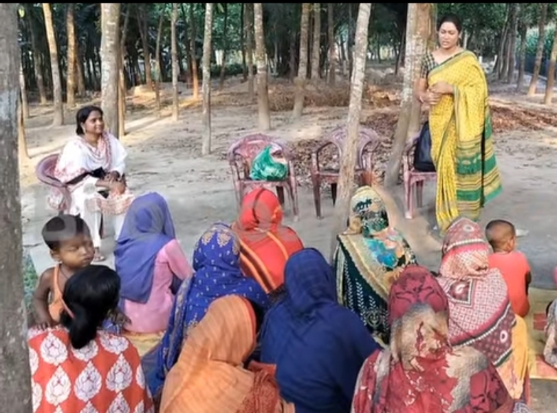 রাজশাহীতে তীব্র তাপদাহ ও হামের সংক্রমণ: আদিবাসী জনপদে সচেতনতামূলক সভার আয়োজন।