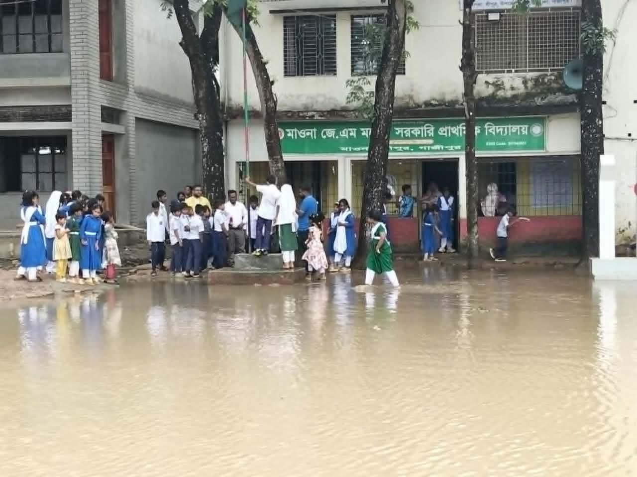 স্কুল মাঠে হাটু পানি, খেলাধুলা বন্ধ থাকে পুরো বর্ষাকাল।